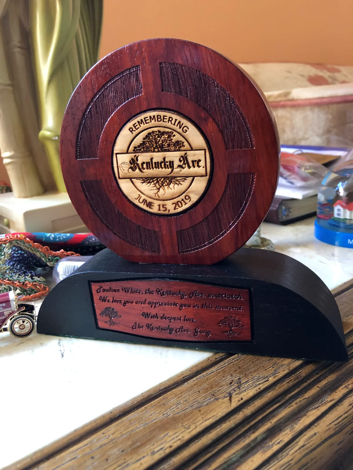 Retirement Service Award Plaque Round